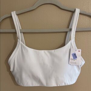 NWT Lululemon White Straight-Strap Sports Bra, light support B/C cup